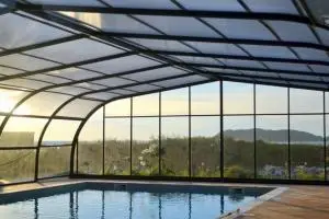 Piscine du camping les 7 Iles à Trelevern