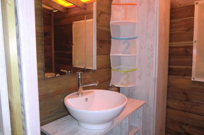 salle de bain location ecolodge