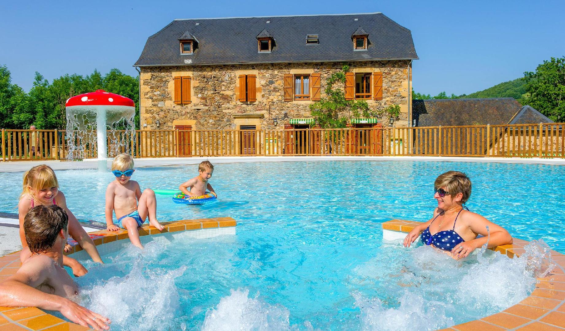 Camping Seasonova Les Rives d’Olt et Aubrac en Aveyron